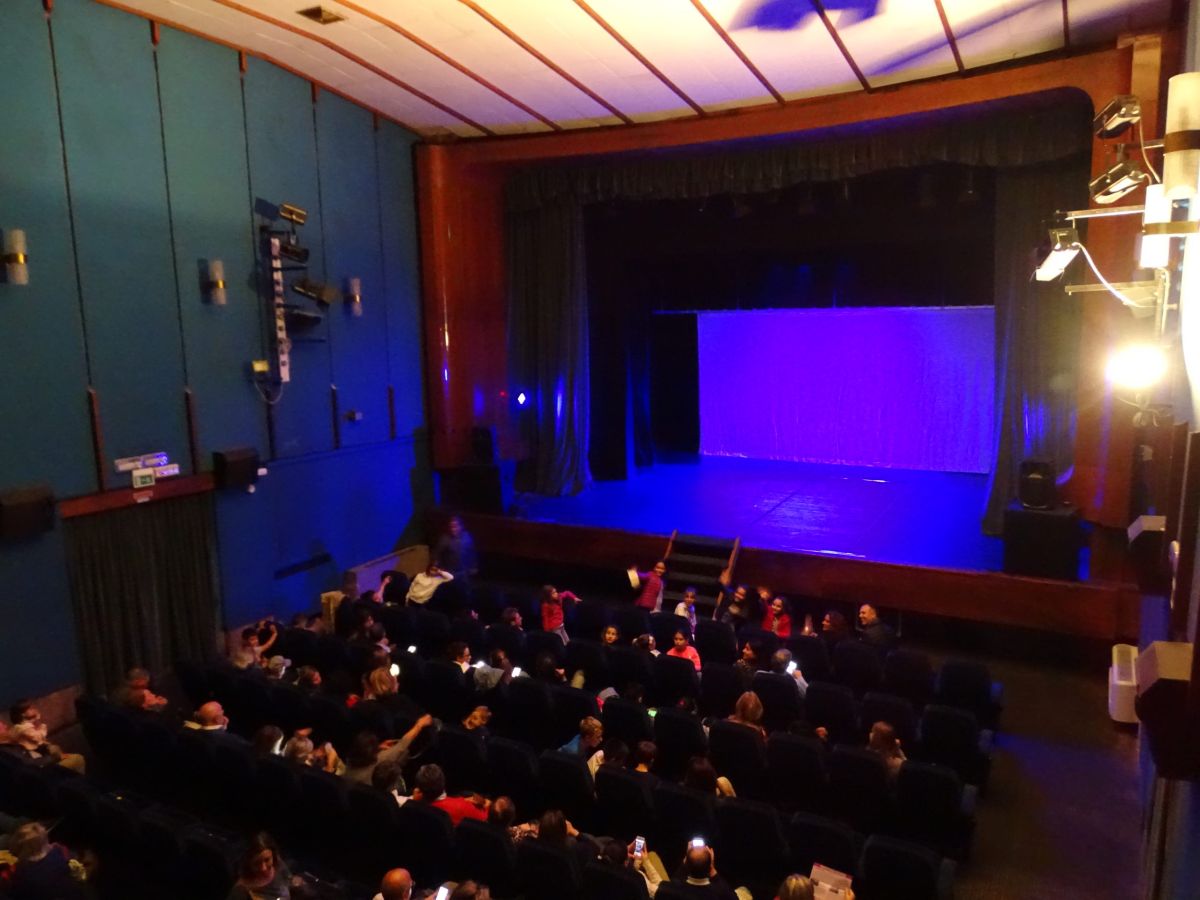 TEATRO NUOVO
Con.Cor.D.A. dispone, tramite specifica Convenzione, per alcuni giorni l’anno del Teatro Nuovo di Pisa (380 posti), posto nella piazza della Stazione